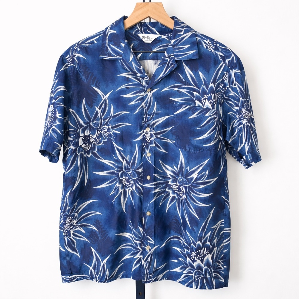 Reef Hawaiian Aloha Shirt Blue Floral Camp Shirt Made In Hawaii Large